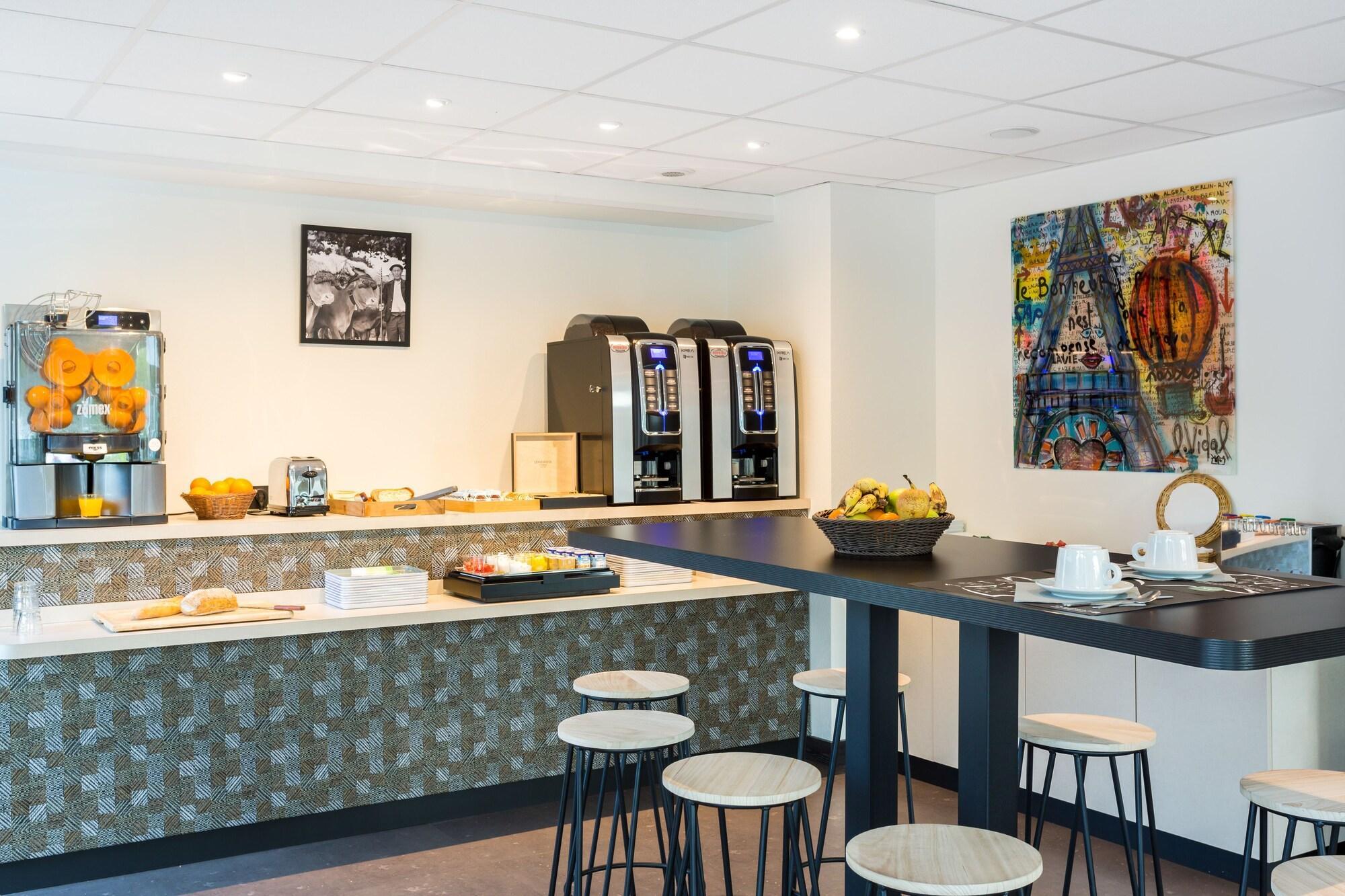 Kyriad Anglet - Biarritz Exterior photo